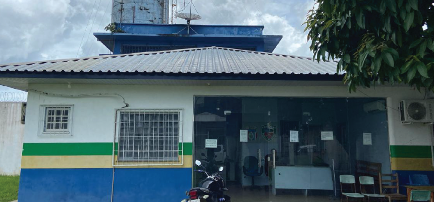 A Polícia Civil do Amazonas (PC-AM), por meio da 70ª Delegacia Interativa de Polícia (DIP) de Juruá (a 674 quilômetros de Manaus), em ação conjunta com a Polícia Militar do Amazonas (PMAM) e a Guarda Civil Municipal (GCM), prendeu em flagrante, na madrugada de domingo (04/05), Mohamed Aly das Graças, 26, por tentativa de latrocínio contra um idoso de 75 anos. Um adolescente de 17 anos também foi apreendido por ato infracional análogo ao mesmo crime.